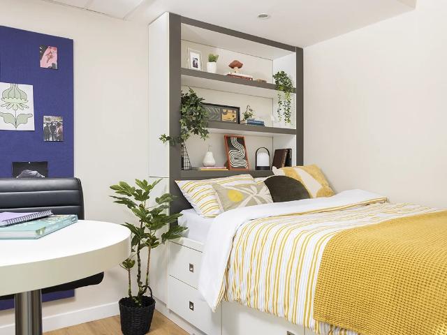 Flat for rent in City Centre, Georgia