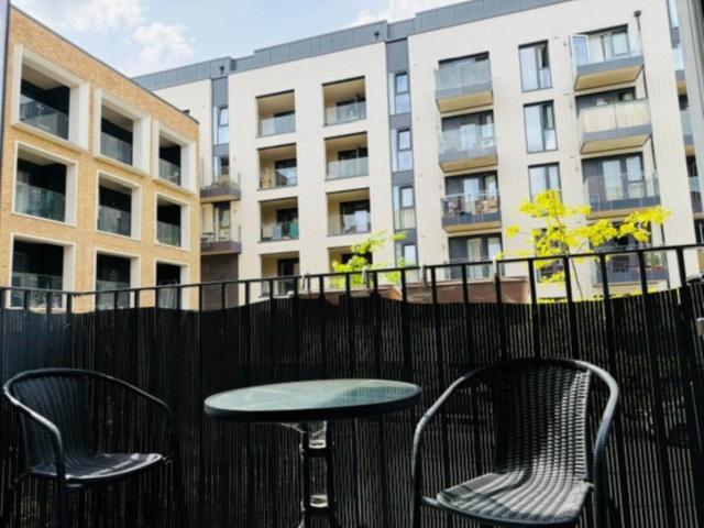 Apartment for rent in Daws Hill, Cressex