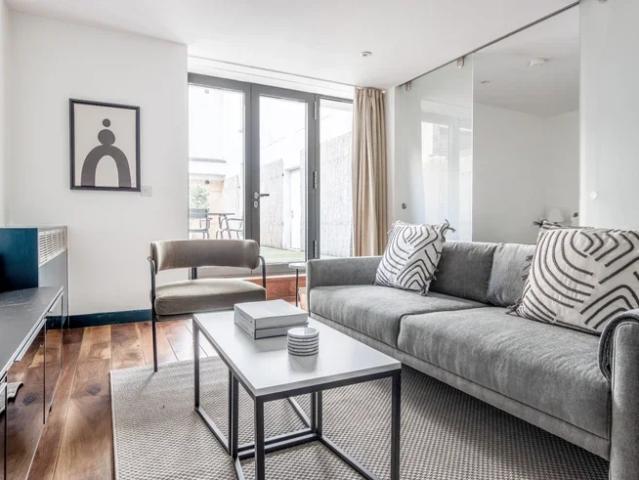 Flat for rent in Camden Town, East Marylebone
