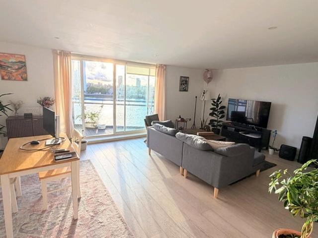 Flat for rent in Millwall, Greater London