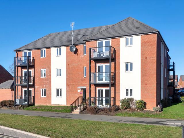 Flat for rent in Bedford