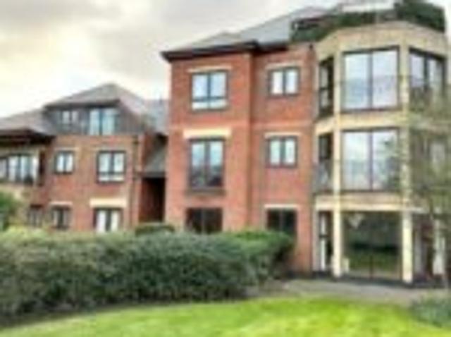 Flat for rent in Great Crosby, Sefton