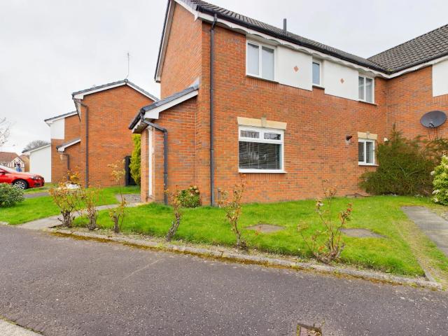 Flat for rent in Broxburn