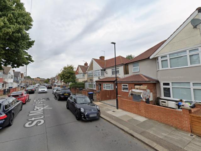 Flat for rent in Ponders End, Greater London