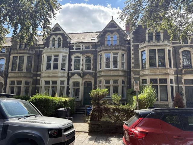 Flat for rent in Plasnewydd, Falcon Lodge