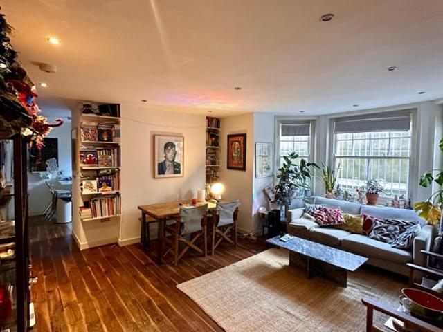 Flat for rent in London Borough of Hammersmith and Fulham, Greater London