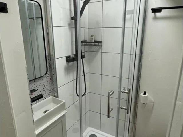 Flat for rent in Dollis Hill, Greater London