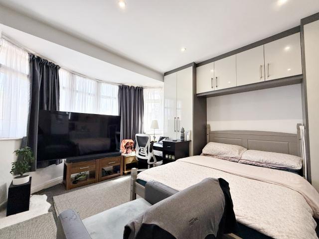 Flat for rent in London Borough of Hounslow, Osterley