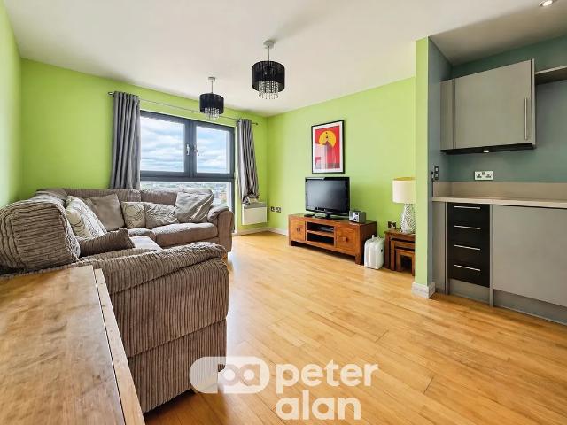 Flat for rent in Crockherbtown, Falcon Lodge