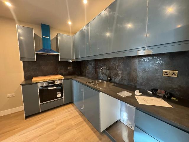 Flat for rent in London Borough of Croydon, Greater London