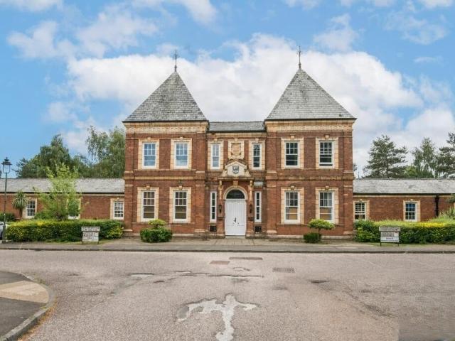 Flat for rent in Digby, Watergate