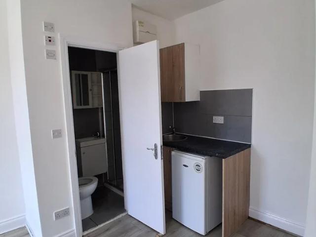Flat for rent in Greater London