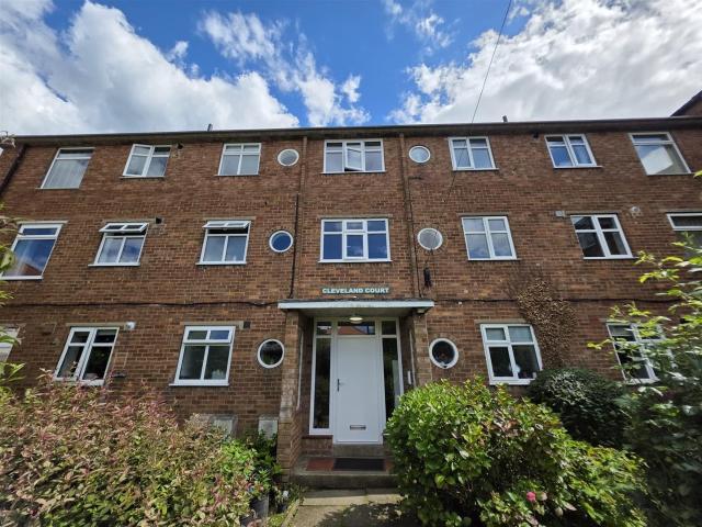 Flat for rent in Barrowcliff, Kepwick