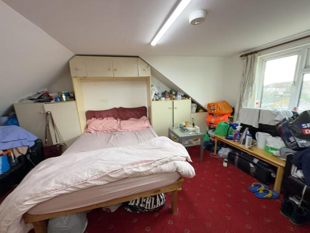 Flat for rent in London Borough of Ealing, Greenford