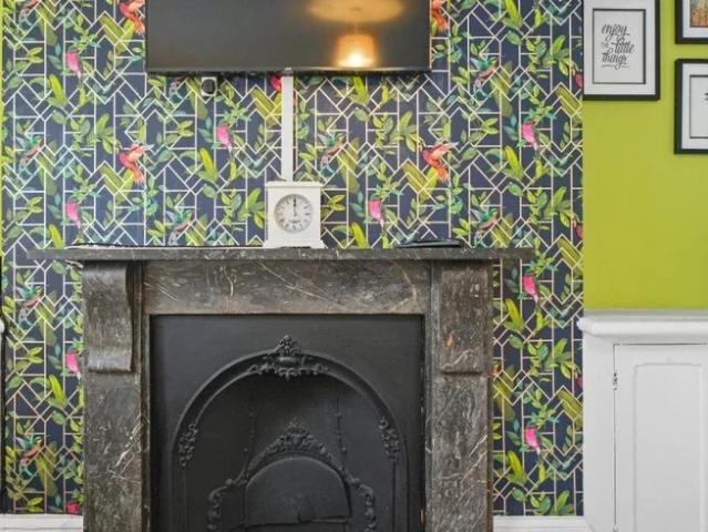 Flat for rent in Pennycomequick, Mount Wise