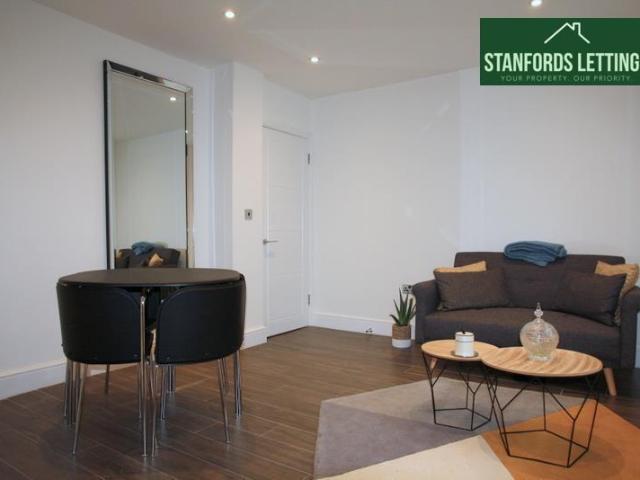 Flat for rent in Round Hill, Brighton