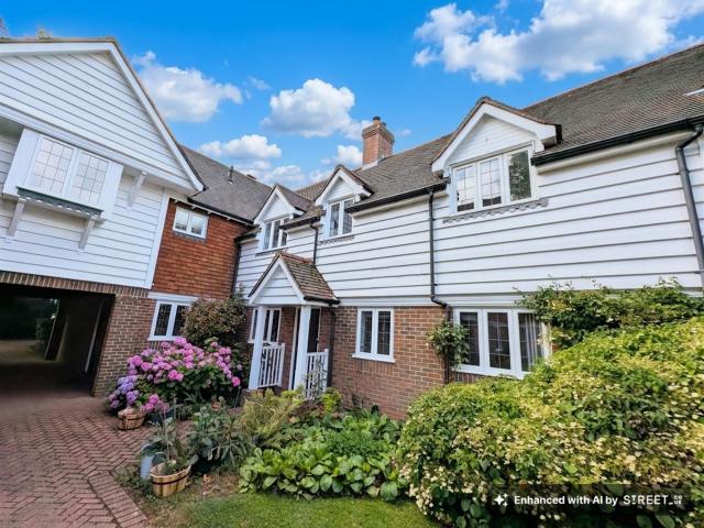 Flat for rent in New Town, Horsham