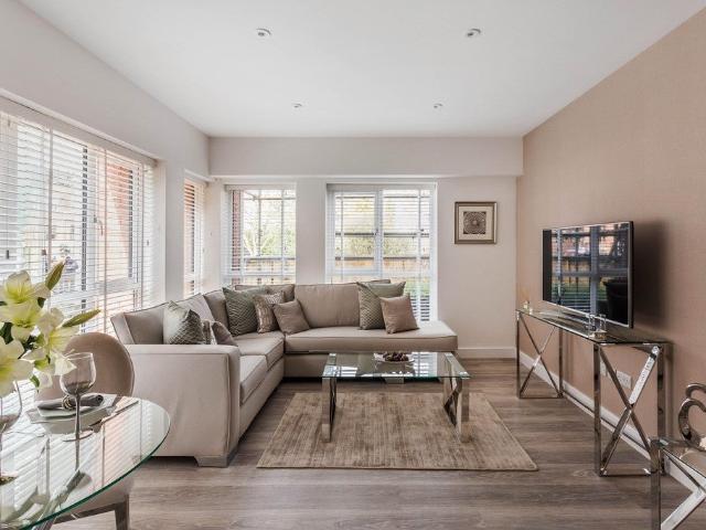Flat for rent in New Town, Horsham