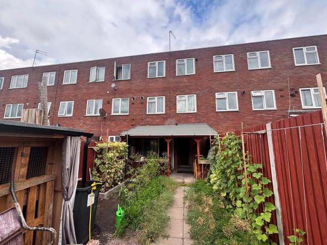 Flat for rent in West Midlands