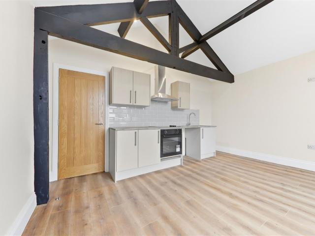 Flat for rent in Cleckheaton, West Yorkshire