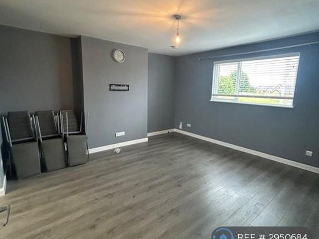 Flat for rent in High Balornock, Barmulloch