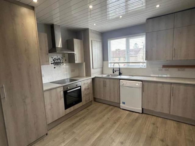 Flat for rent in High Balornock, Barmulloch