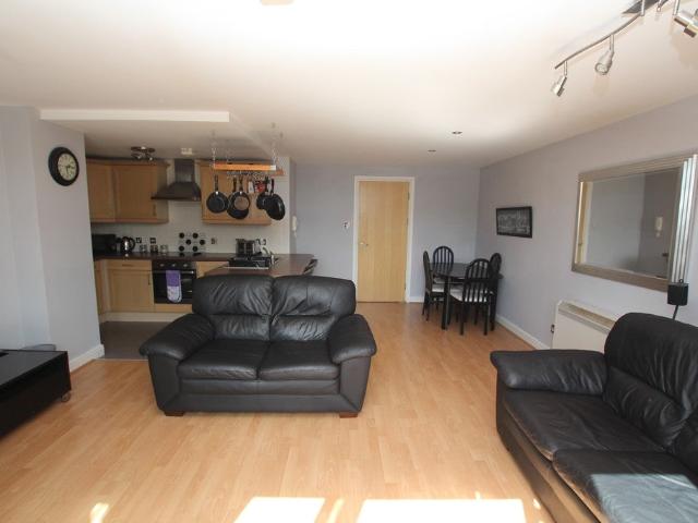 Flat for rent in Newtown, Two Mills