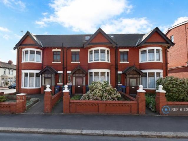 Flat for rent in Knowle, Blackpool