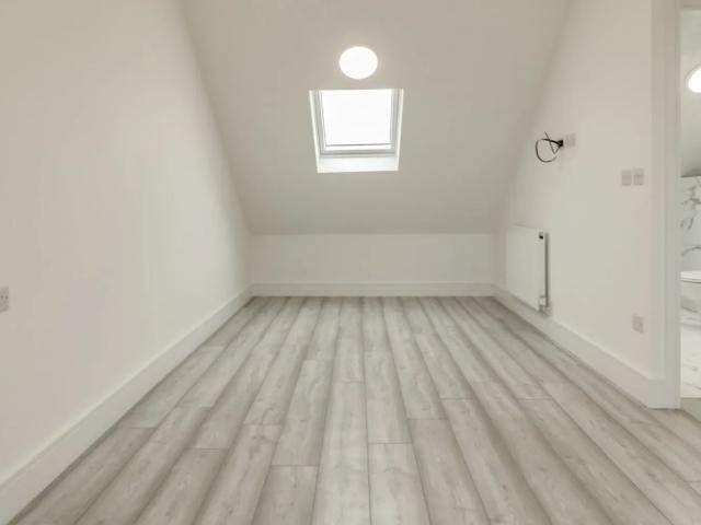 Flat for rent in Pinner, Greater London