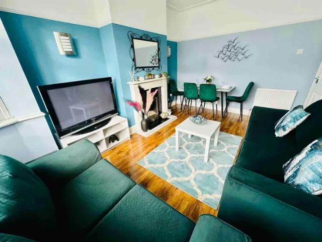 House for rent in Alton Barnes, Essex