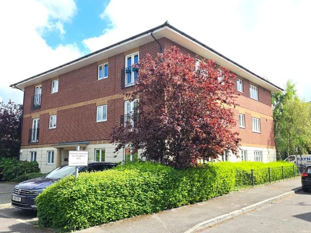 Flat for rent in Enborne, West Berkshire