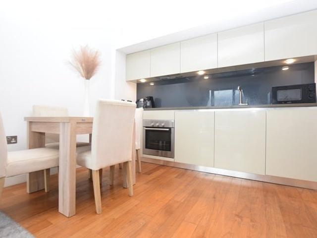 Flat for rent in Norton Lees, South Yorkshire