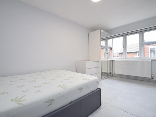 Flat for rent in Alperton, Greater London