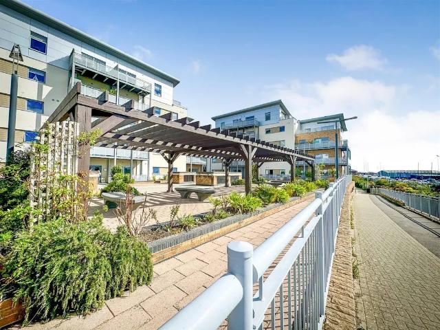 Flat for rent in Poole