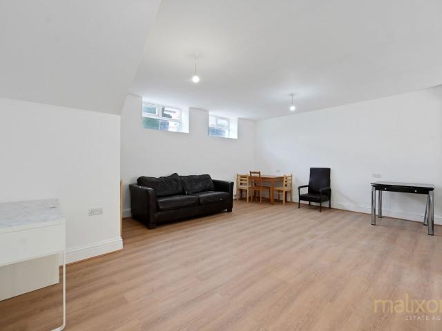 Flat for rent in West Norwood, Greater London