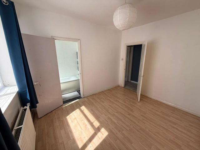 Flat for rent in North Kensington, Greater London