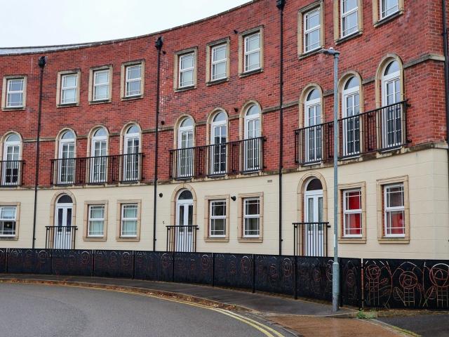 Flat for rent in Headlands, Northampton
