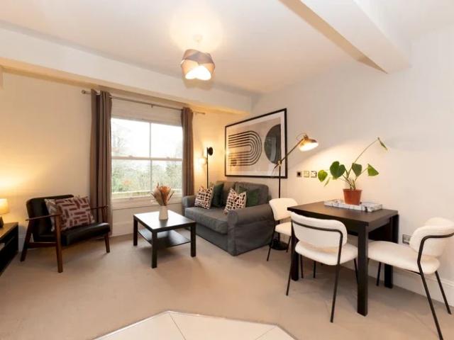 Flat for rent in Surbiton, Greater London