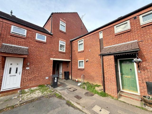 Flat for rent in Fairfield, Wychavon