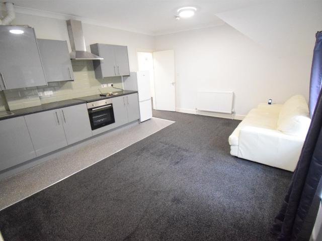 Flat for rent in Plasnewydd, Cardiff