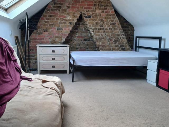 Flat for rent in London Borough of Wandsworth, Greater London