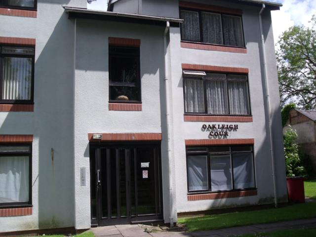 Flat for rent in Goldthorn Hill, West Midlands