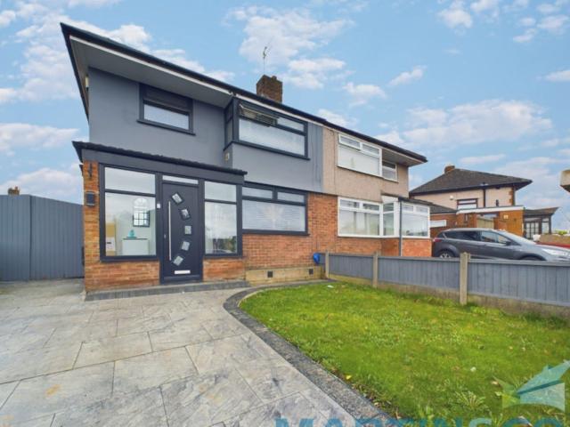 Flat for rent in Halewood, Halewood