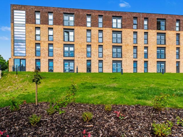 Flat for rent in Corby Village, Corby