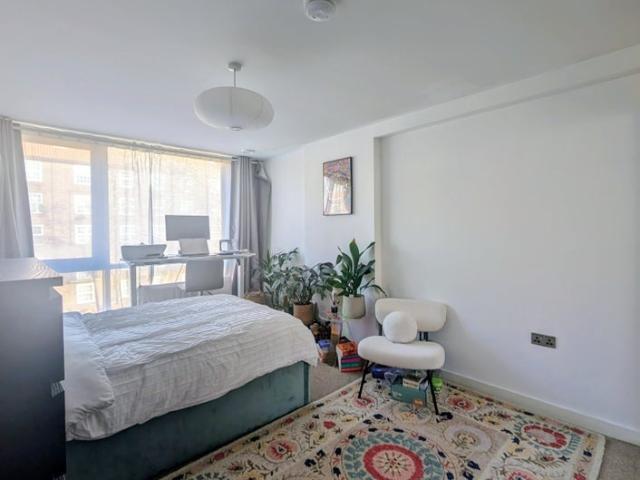 Flat for rent in Old Kent Road, Greater London