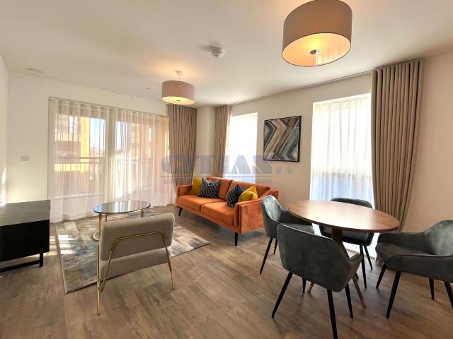 Flat for rent in London Borough of Ealing, Greater London