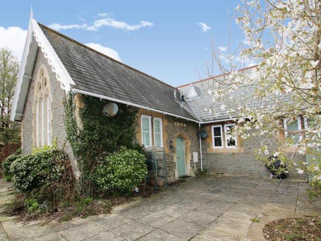 Flat for rent in Langford, Churchill
