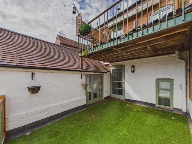 Flat for rent in Forthampton, Worcestershire