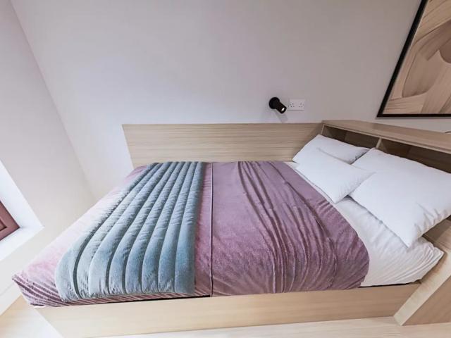Room for rent in Canongate, Old Town