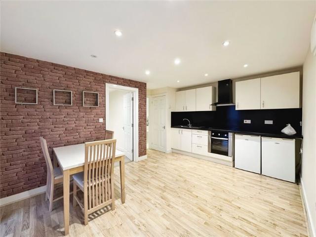 Flat for rent in Midway, Kent
